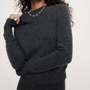 Banana Republic Wool‎ Blend Pull Over Charcoal Gray Cropped Sweater Size XS